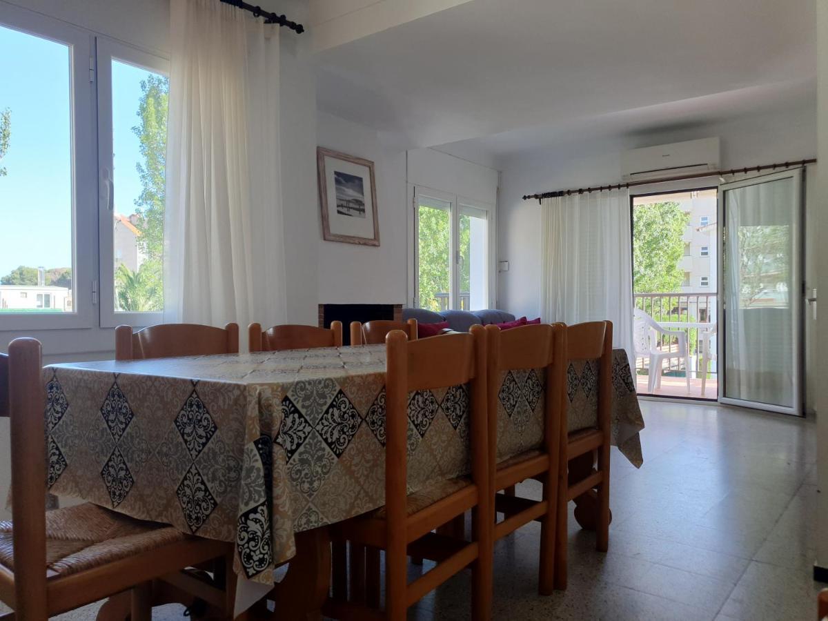 Holiday Home Villa Guapa L'Estartit Luaran gambar